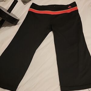 H29 Adidas Wide Leg Capris